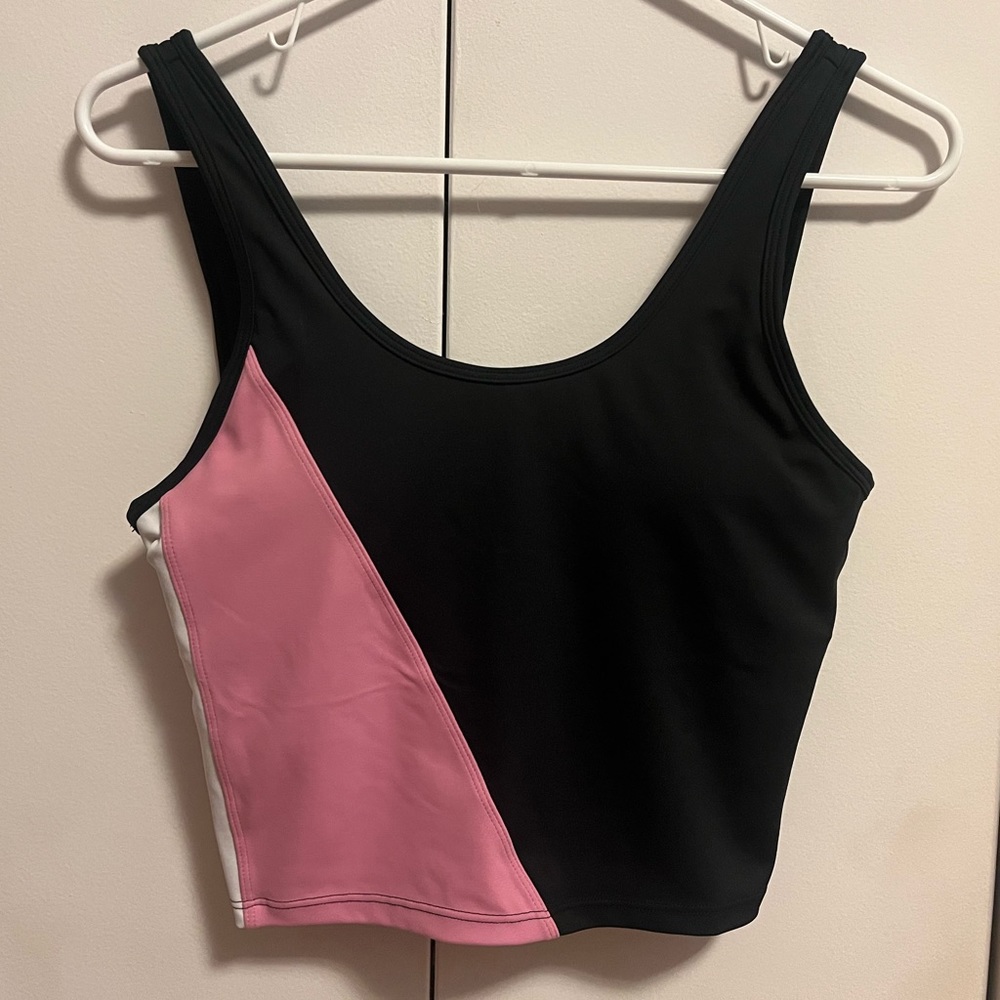 Zyia crop tank with built in bra